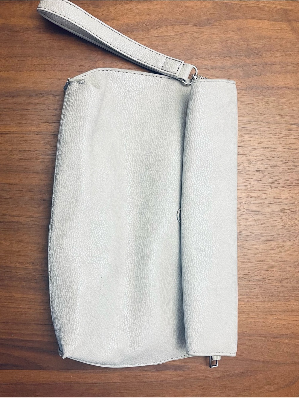 Minimal Leather Wristlet Clutch in Light Gray